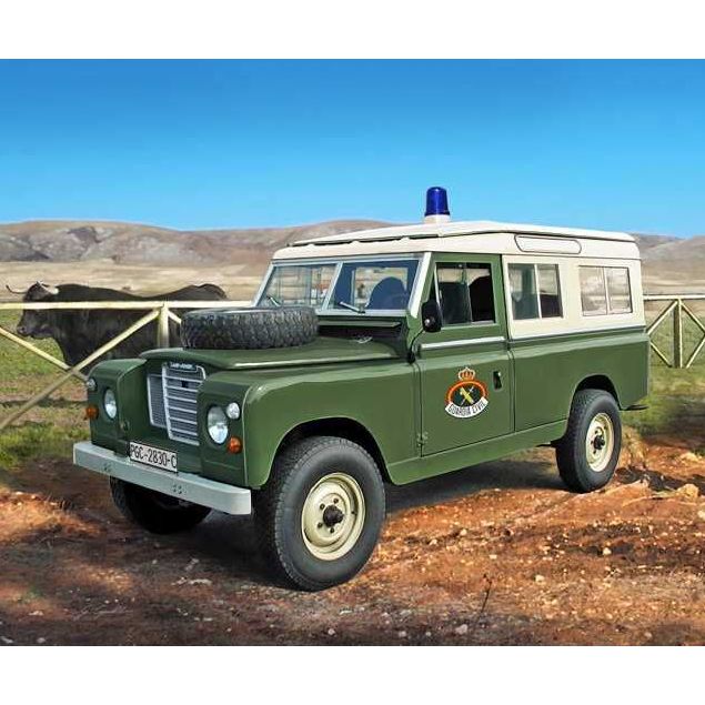 Plastikov model auta LAND ROVER III 109 Guardia Civil (1:35) - Italeri 6542