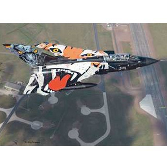 Plastikov model letadla Tornado 'Black Panther' (1:72) - Revell 04660