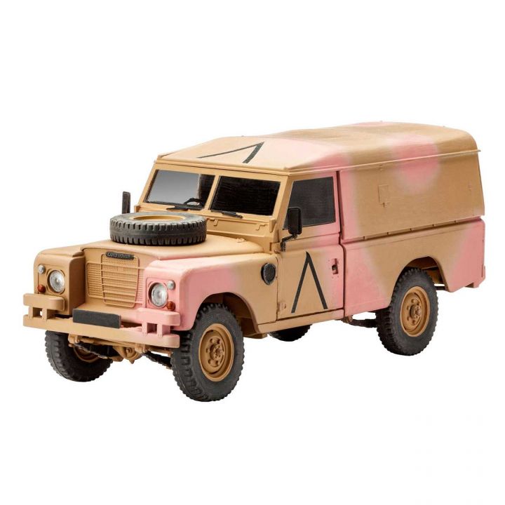 Plastikov model auta British 4x4 Off-Road Vehicle Land Rover 109/LWB (Series III) (1:35) - Revell 03246